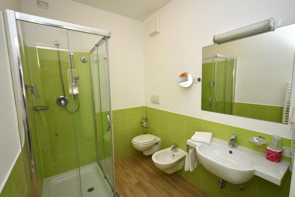 ריצ'יונה Sound Suite Hotel חדר תמונה