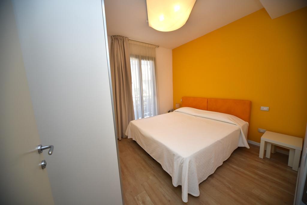 ריצ'יונה Sound Suite Hotel חדר תמונה