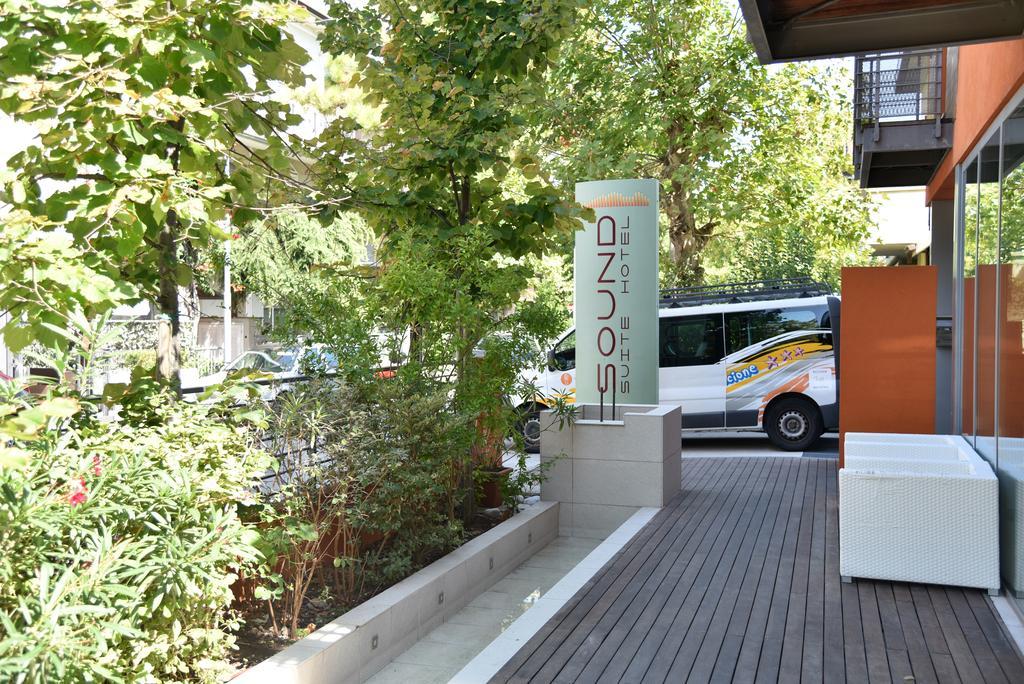 ריצ'יונה Sound Suite Hotel מראה חיצוני תמונה