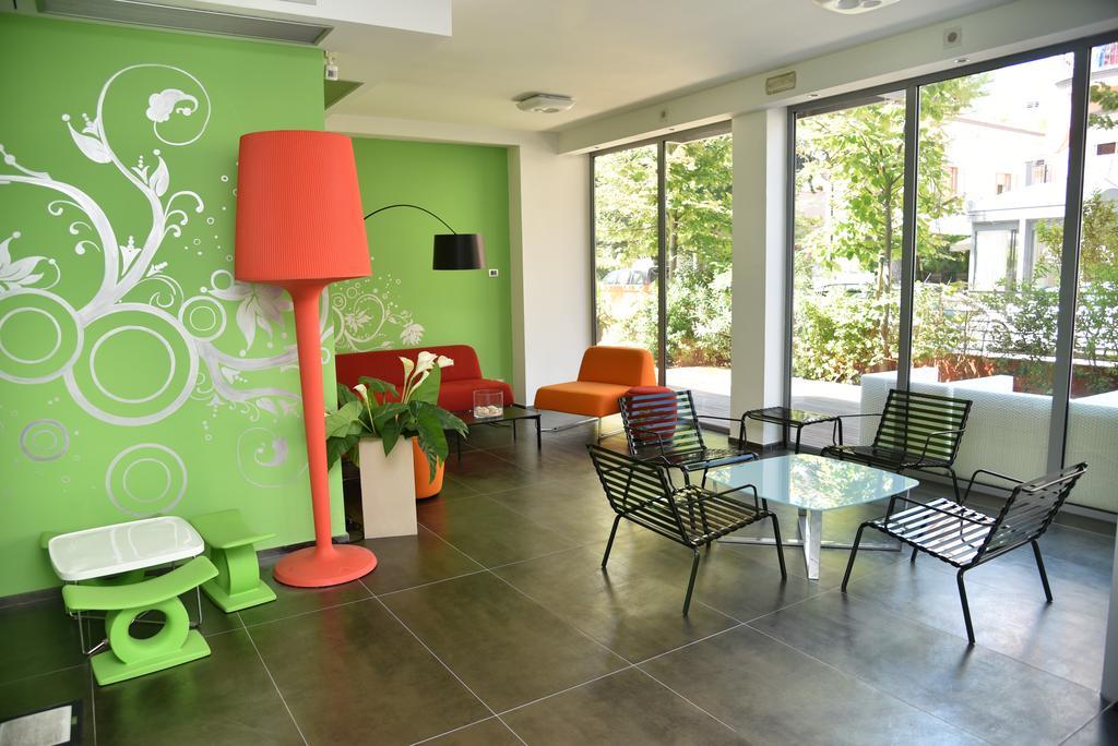 ריצ'יונה Sound Suite Hotel מראה חיצוני תמונה