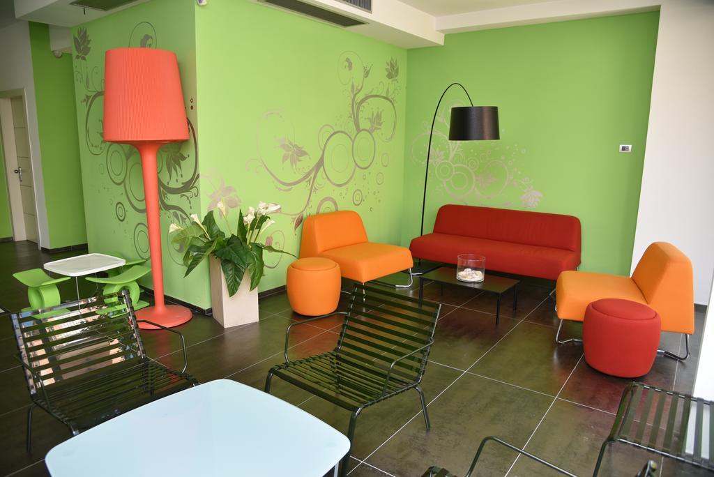 ריצ'יונה Sound Suite Hotel מראה חיצוני תמונה